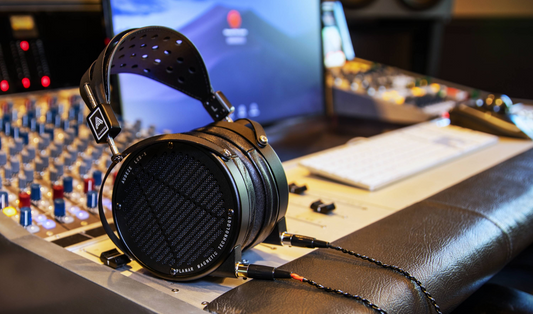 Audeze LCD-X, audífono planar abierto de referencia